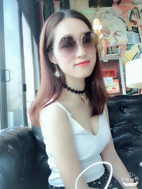 蕓兒的第一张照片--高雄王婆说媒