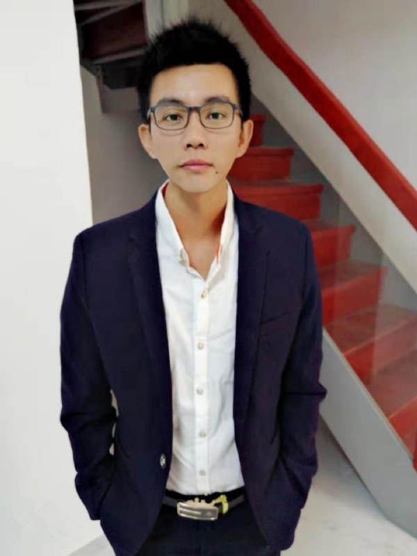 林智明的第一张照片--高雄王婆说媒