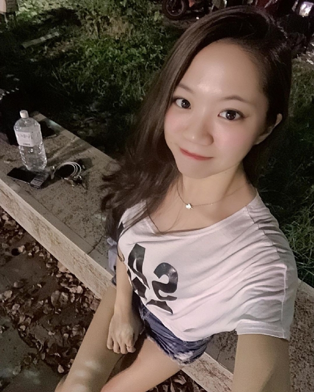 欣欣的第一张照片--高雄王婆说媒