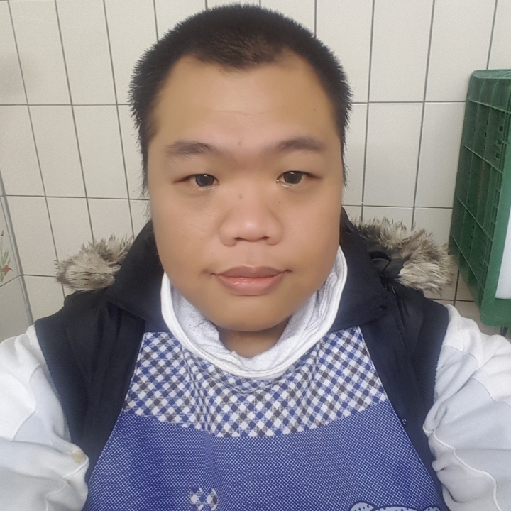 黑熊的第一张照片--高雄王婆说媒