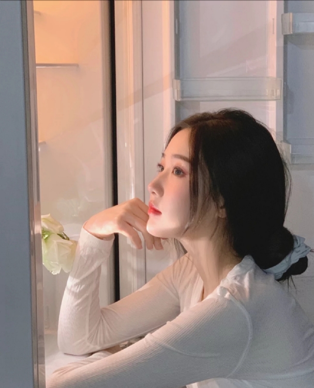 風吹過臉頰的第一张照片--高雄王婆说媒