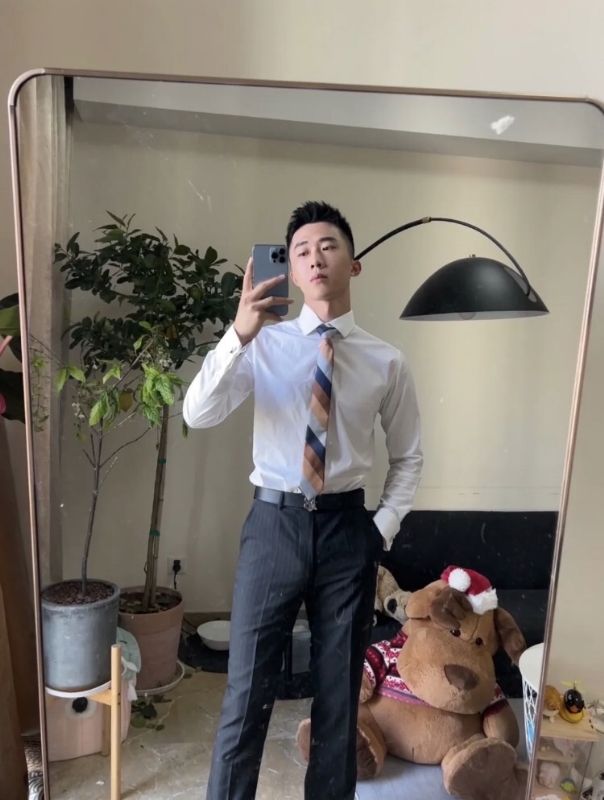 张浩的第一张照片--高雄王婆说媒
