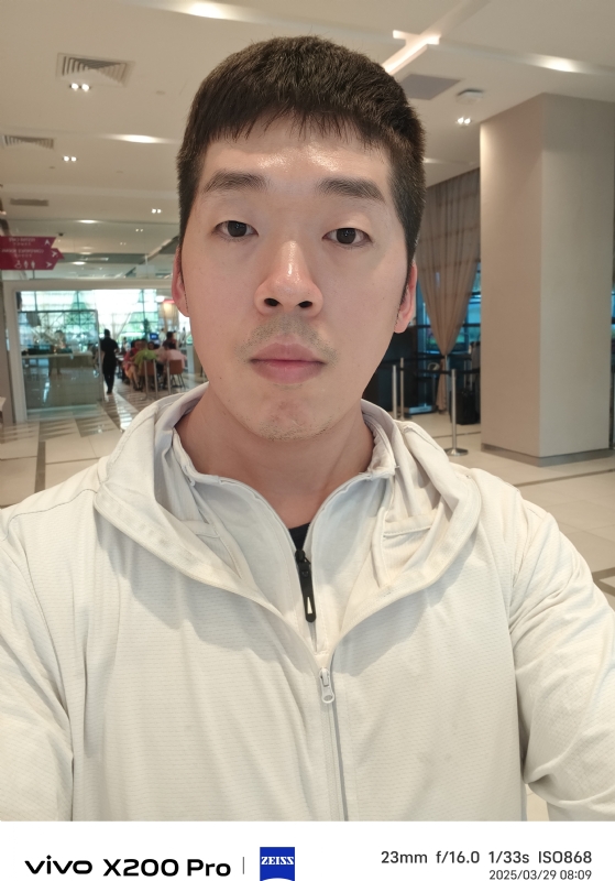 銪哲的第三张照片--高雄王婆说媒
